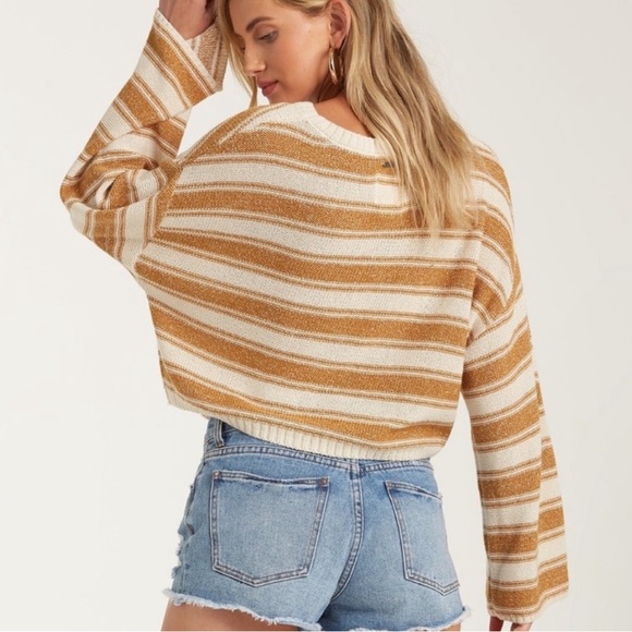 Billabong Knit Sweater 🌼🌼🌼 - Picture 2 of 5